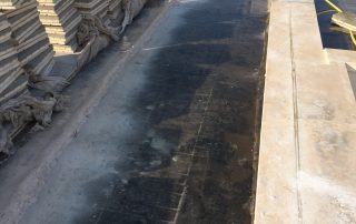 Reparación de humedades en cubierta de colegio de Moncofar antes