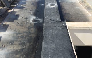 Reparación de humedades en cubierta de colegio de Moncofar después